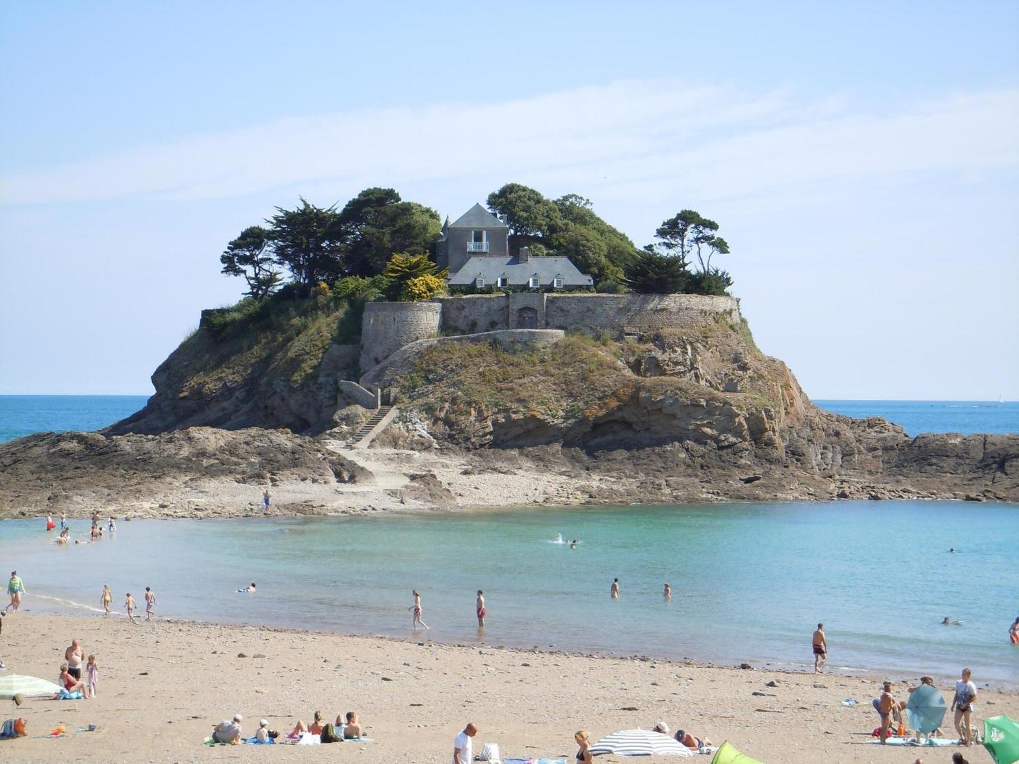 Apartment, St Malo